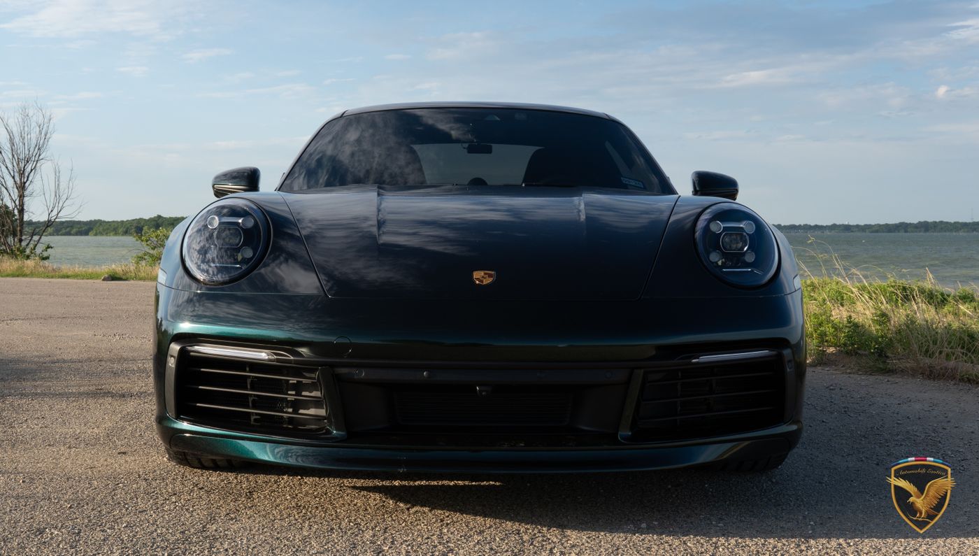 Head-on view of the 911 Carrera T